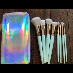 Quo Brush Set